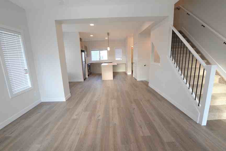 Neuhaven - Photo 3 of 27