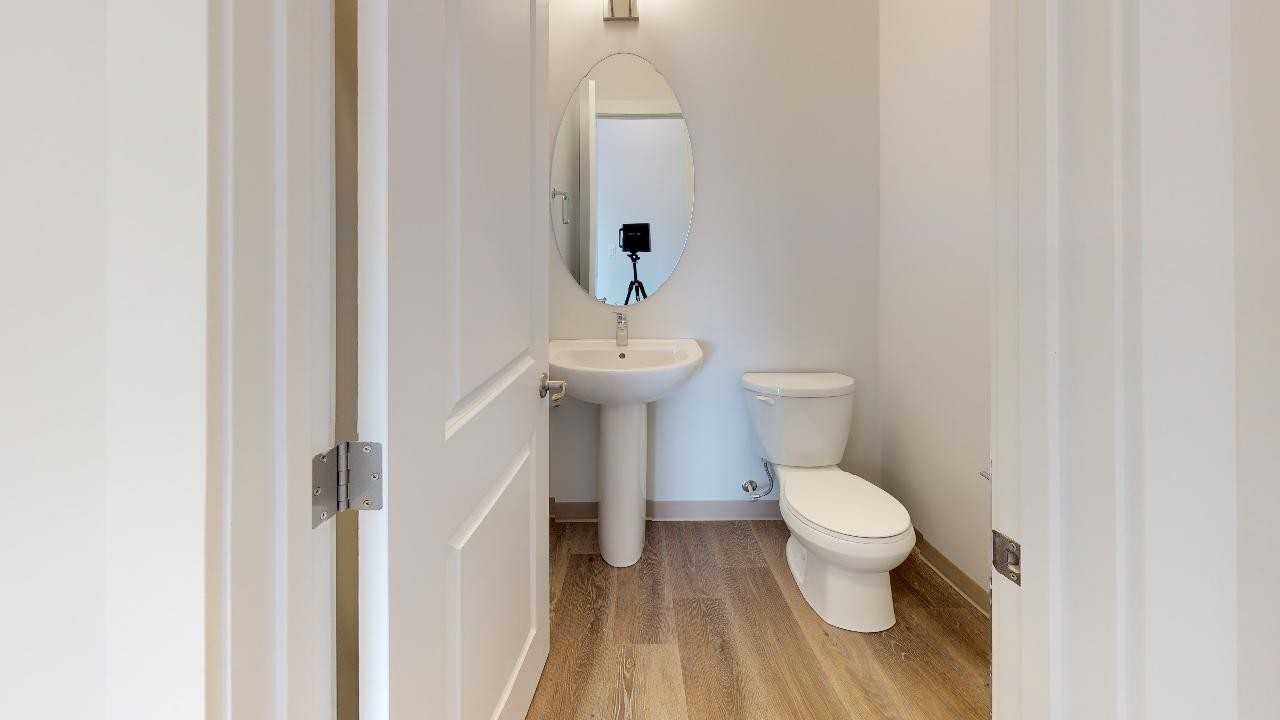 Neuhaven - Photo 6 of 27