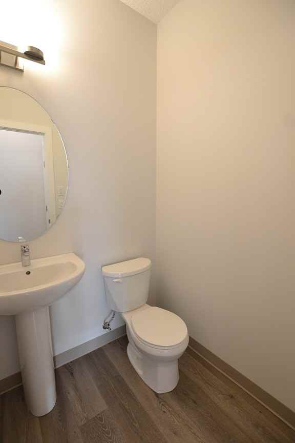 Neuhaven - Photo 7 of 27