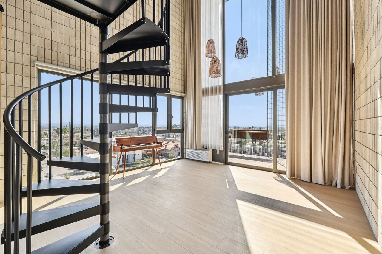 Le Parc - Photo 2 of 50