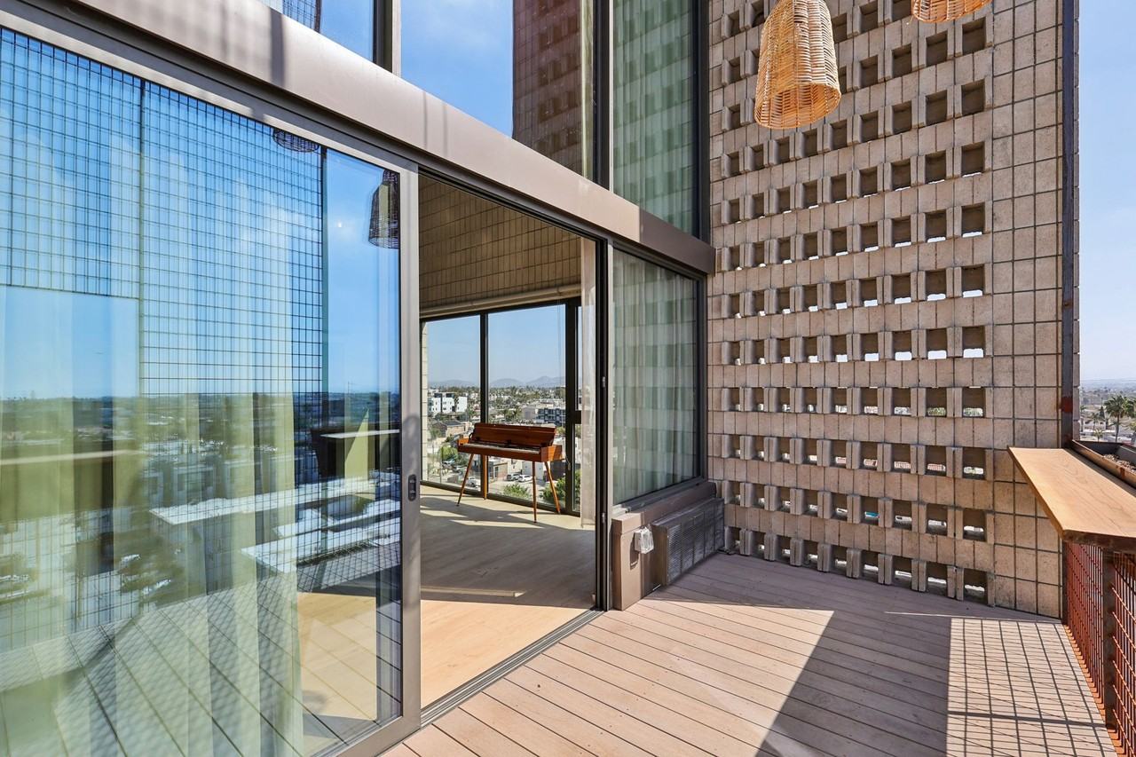 Le Parc - Photo 4 of 50