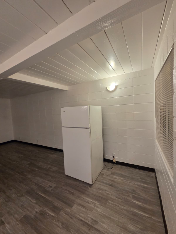 11 E San Joaquin St - Photo 5 of 20