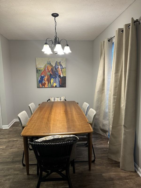 212 Greenleaf Dr - Photo 4 of 8