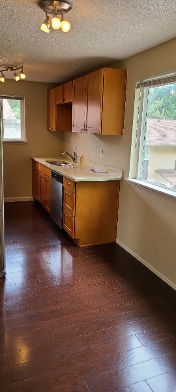 1626 S Kent Des Moines Rd #C - Photo 2 of 16