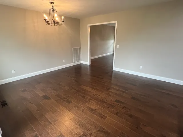 4901 Cedar Creek Cir - Photo 4 of 14