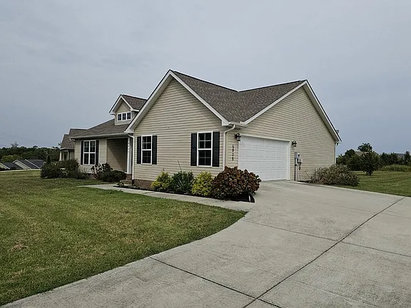 4905 Cedar Creek Cir - Photo 2 of 14