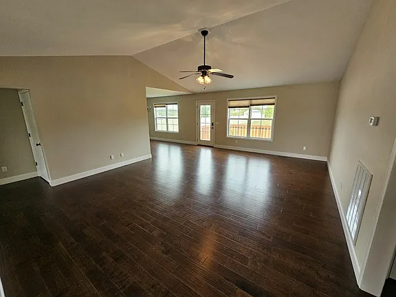 4905 Cedar Creek Cir - Photo 3 of 14