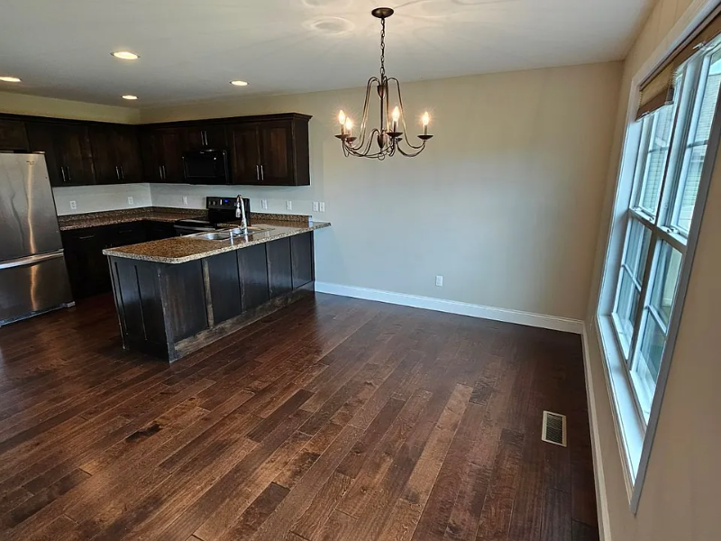 4905 Cedar Creek Cir - Photo 5 of 14