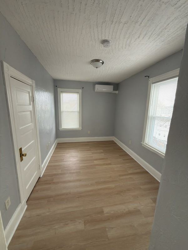 16 Shepton St #3 - Photo 4 of 10