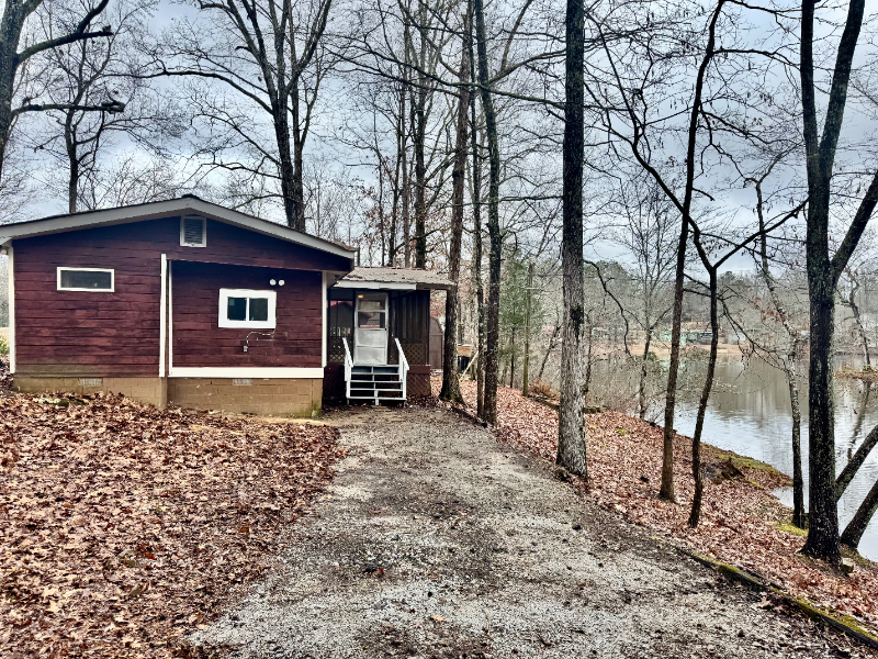 575 Greenwood Lake Dr - Photo 2 of 17