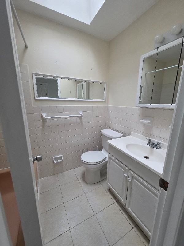 10849 Lockart Rd #2ndFL - Photo 3 of 8