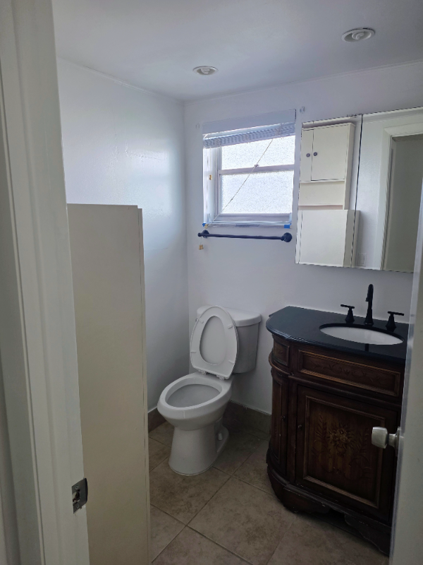 320 Ne 12th Ave #606 - Photo 7 of 17