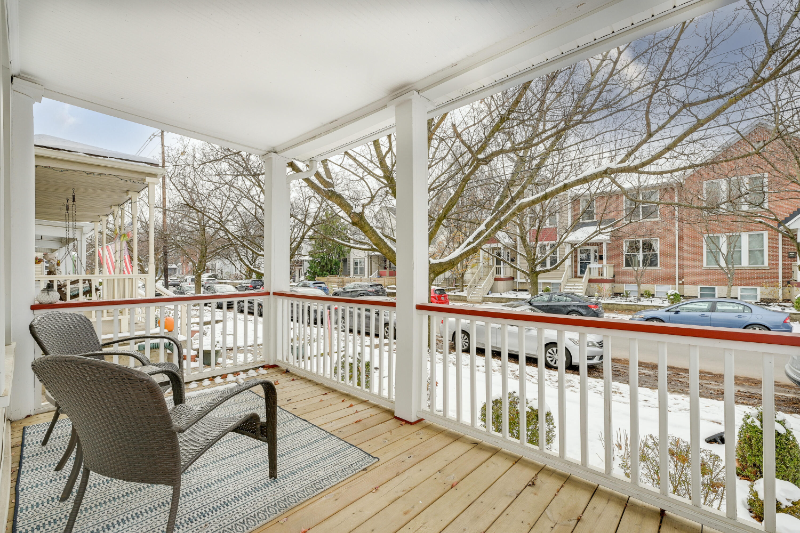 1090 Michigan Ave - Photo 6 of 32