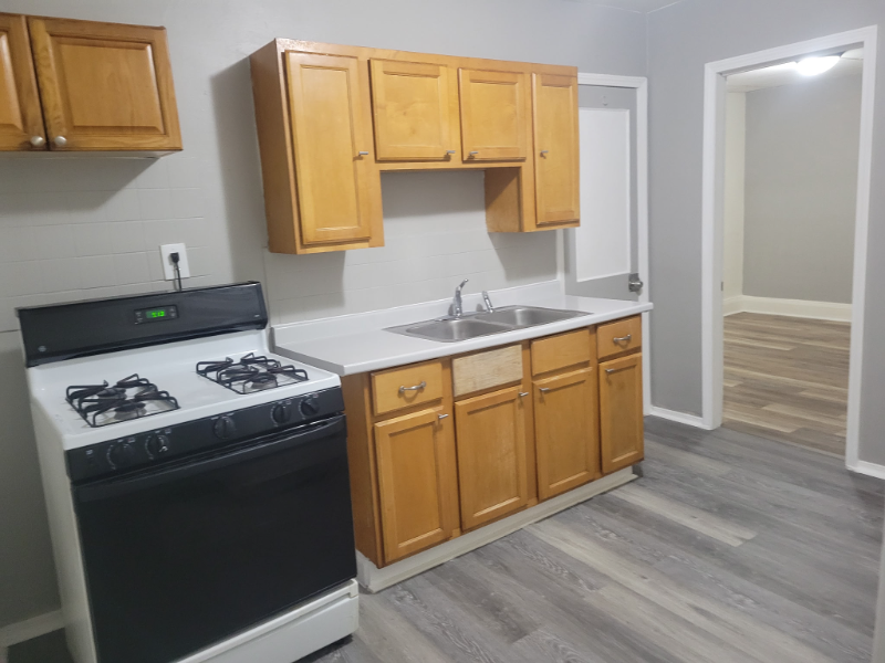 1911 W Fairmount Ave - Photo 3 of 6