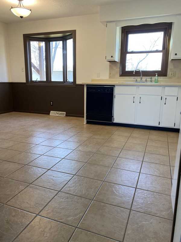 836 N Wisconsin Ave #1 - Photo 2 of 7