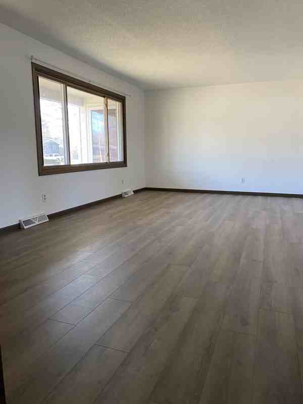 836 N Wisconsin Ave #1 - Photo 3 of 7