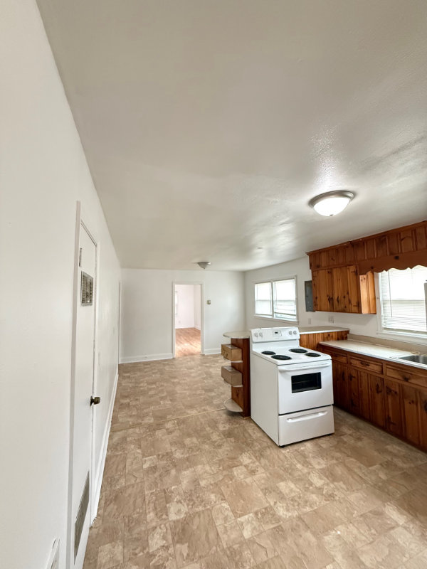 51 Carey St - Photo 7 of 18