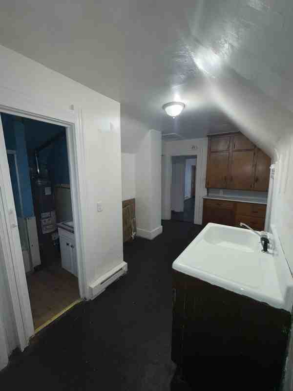 1614 Oak St - Photo 5 of 9