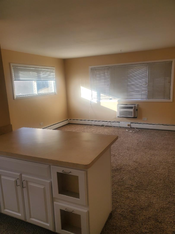 1107 Washington Blvd #1W - Photo 4 of 8