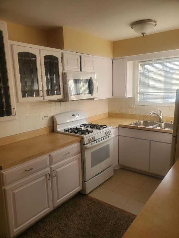 1107 Washington Blvd #1W - Photo 5 of 8