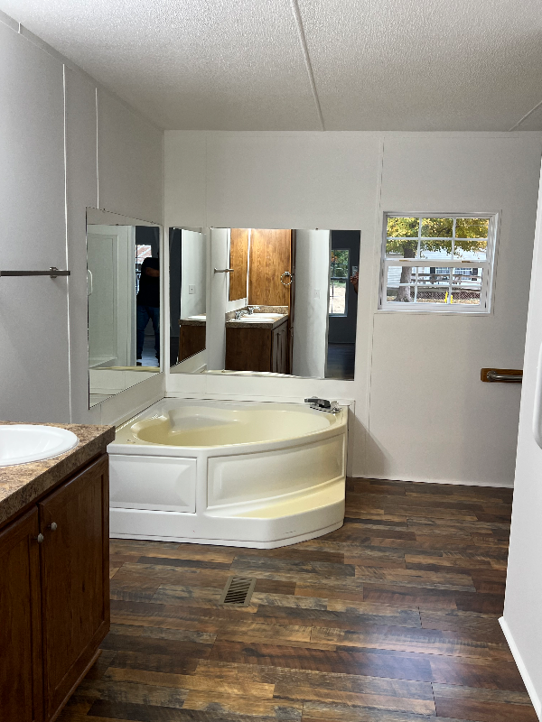 819 Pitt Ave - Photo 7 of 20