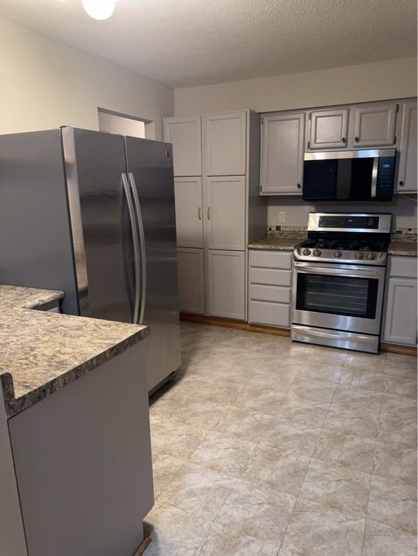 11898 Tulip St Nw - Photo 2 of 31