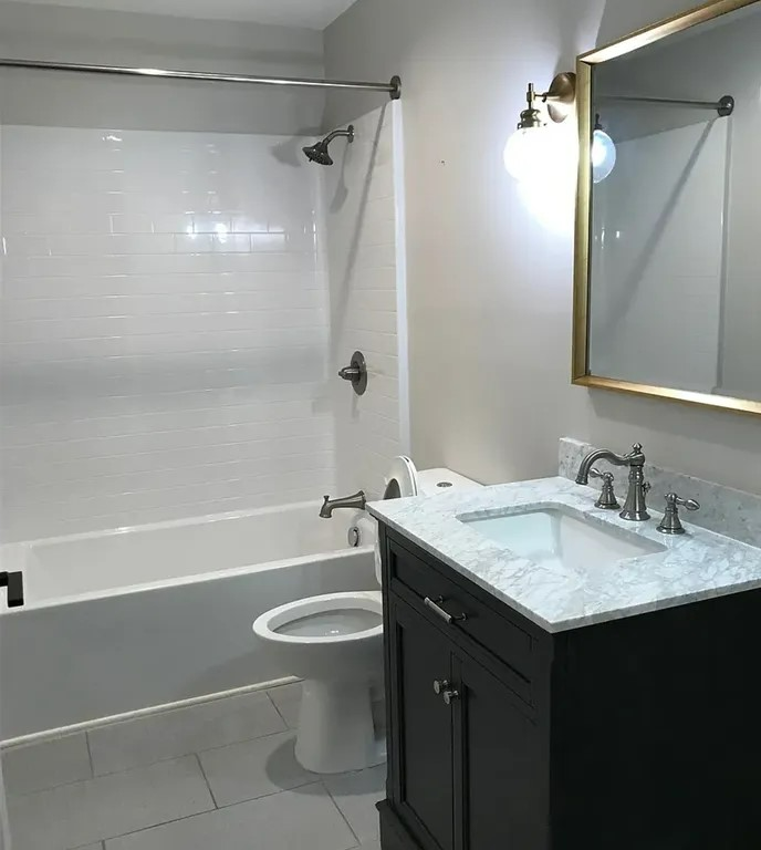 148 Clinton St #2E - Photo 2 of 5