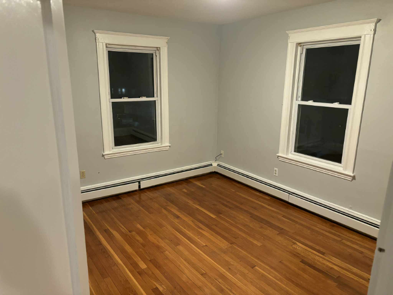 118 Sheridan St #2 - Photo 5 of 6