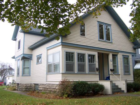 715 E Broadway St - Photo 2 of 2