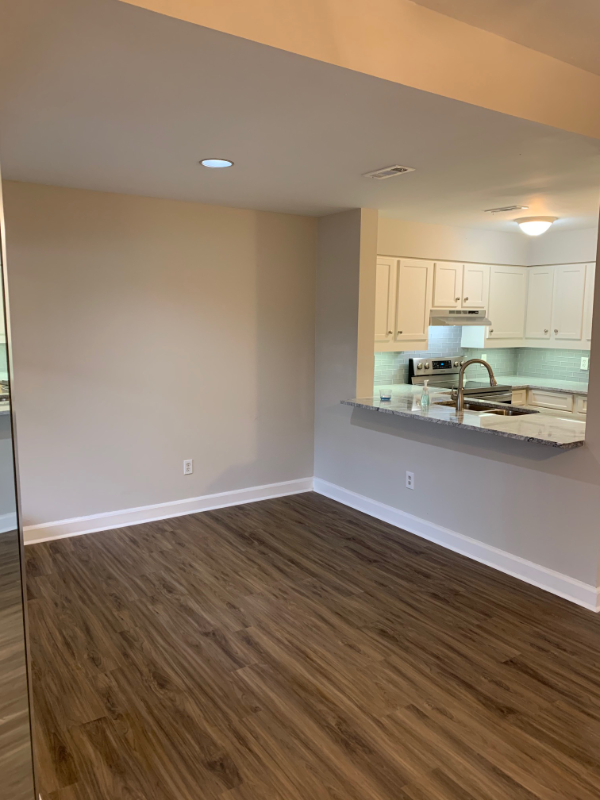 2000 Greenway Ave #1C - Photo 3 of 7