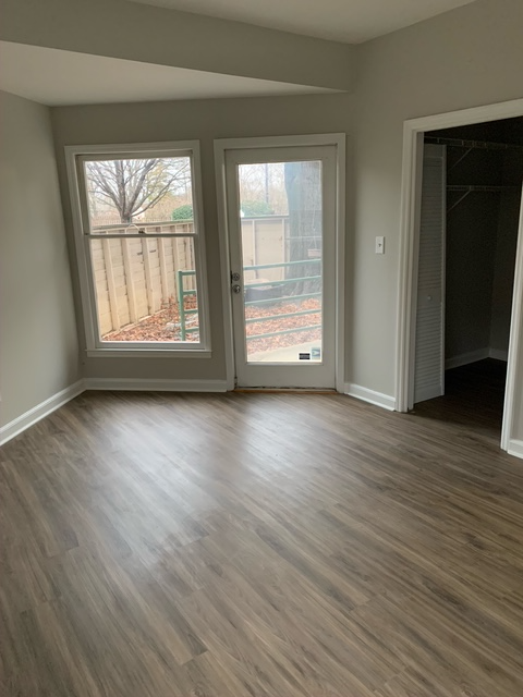 2000 Greenway Ave #1C - Photo 6 of 7