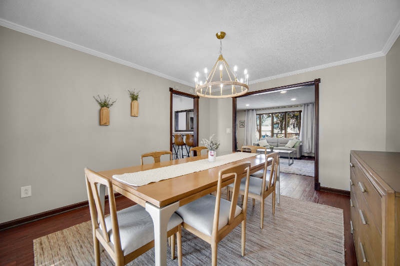 454 Francis St - Photo 7 of 27