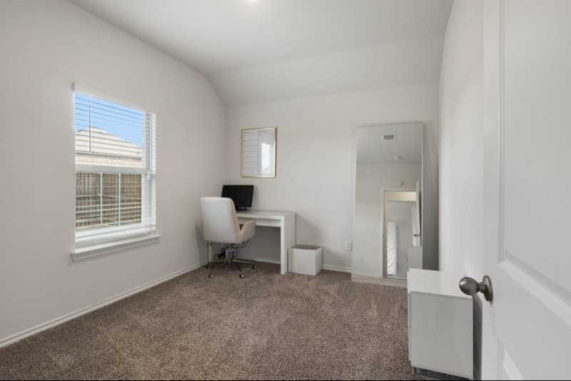 3001 Glazner Dr - Photo 7 of 18