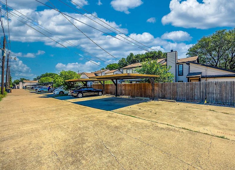 2332 Sherry St - Photo 5 of 18