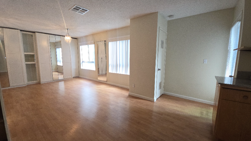 657 W California Ave #5 - Photo 3 of 17