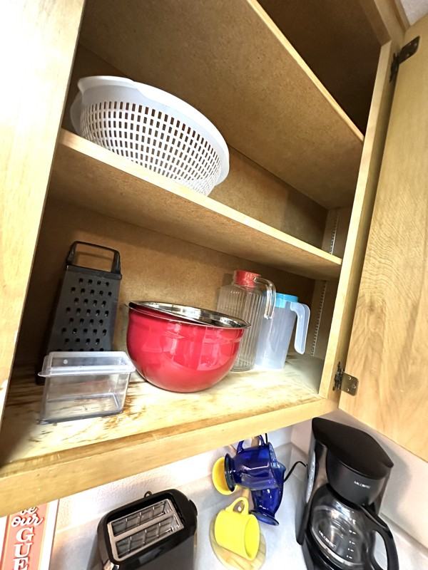 1270 Newlands Dr W #2 - Photo 4 of 13