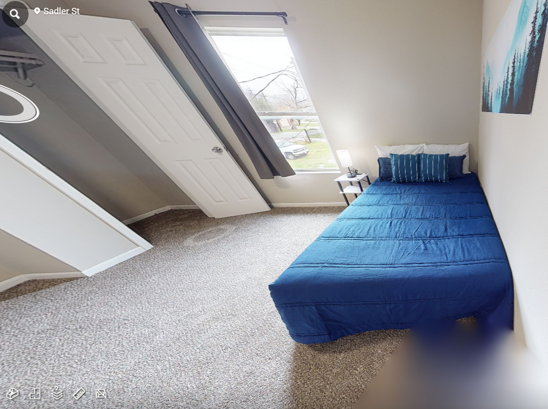 1917 Sadler Street, Unit 5 - Photo 3 of 9