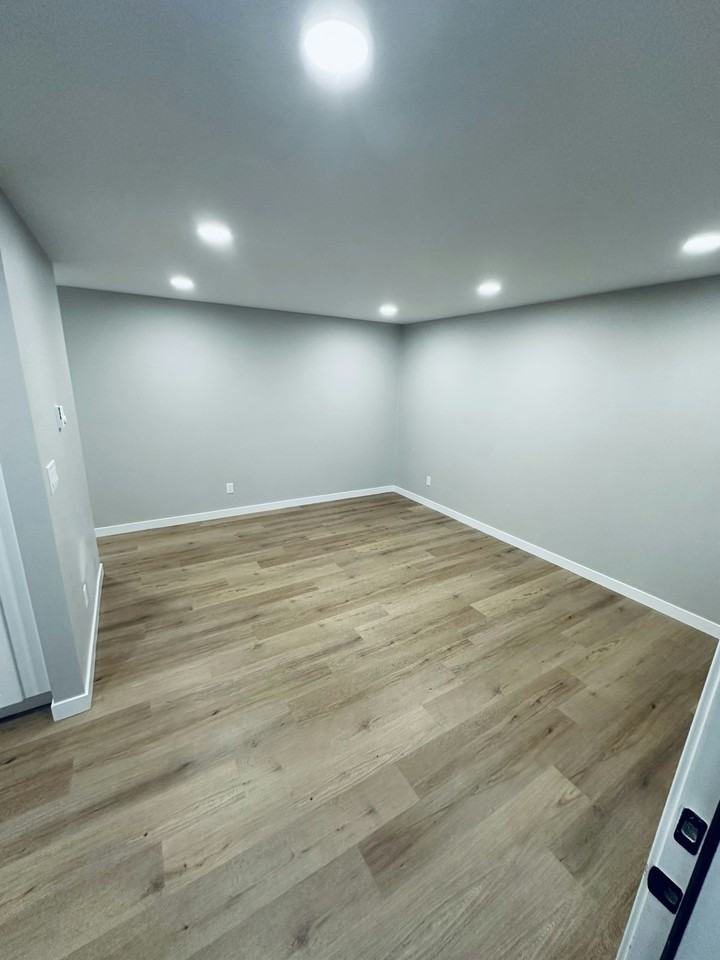 2403 116th Street Southeast - Photo 2 of 28