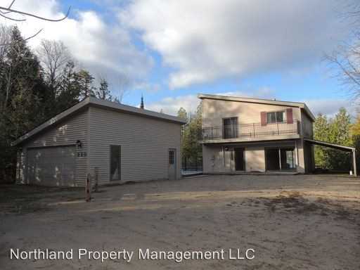 820 S Lake Leelanau Dr - Photo 3 of 15