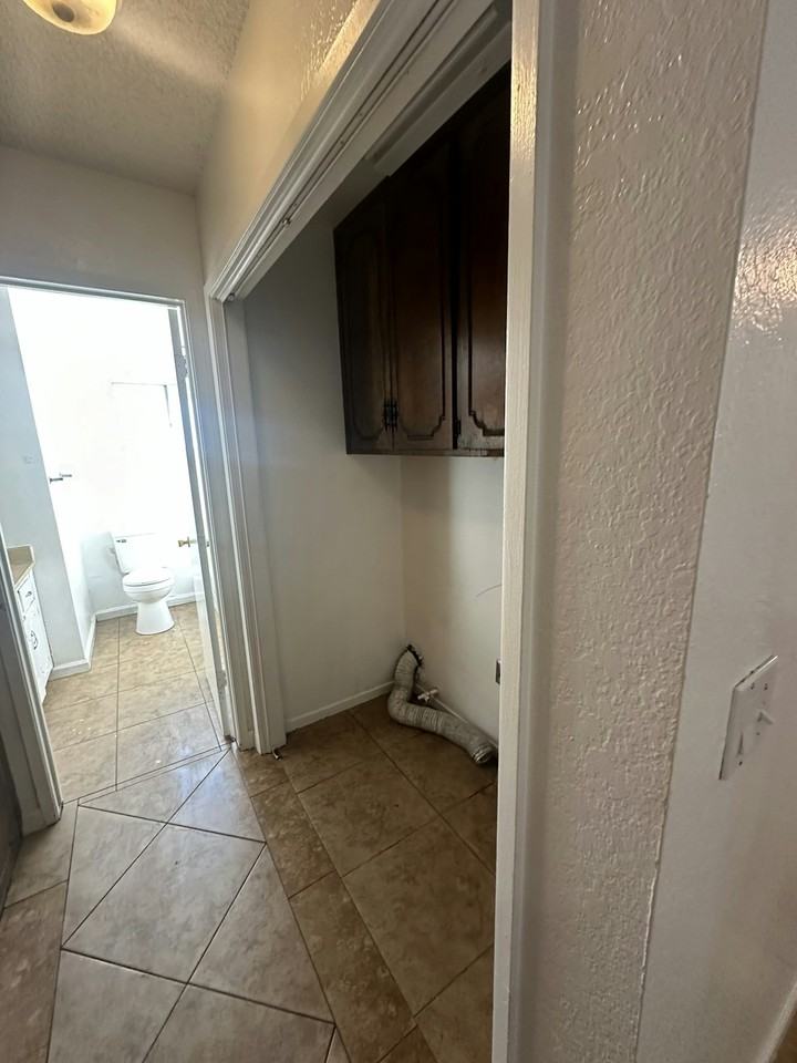 1711 East Paradise Avenue - Photo 5 of 11