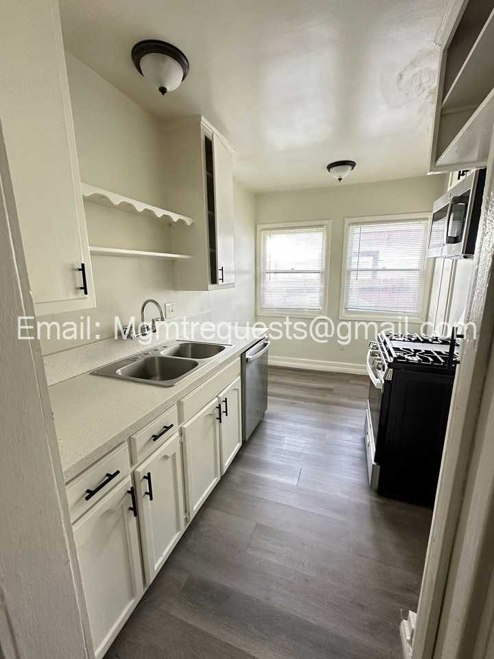 7940 Milton Ave, Unit B - Photo 7 of 9