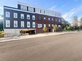 featured image of 1135 Rose Hill Dr