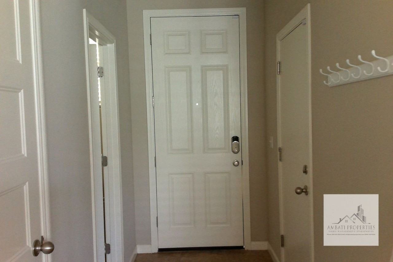 3539 Luminary Way - Photo 4 of 13