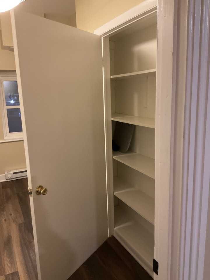 554 N New St #3FL - Photo 3 of 10