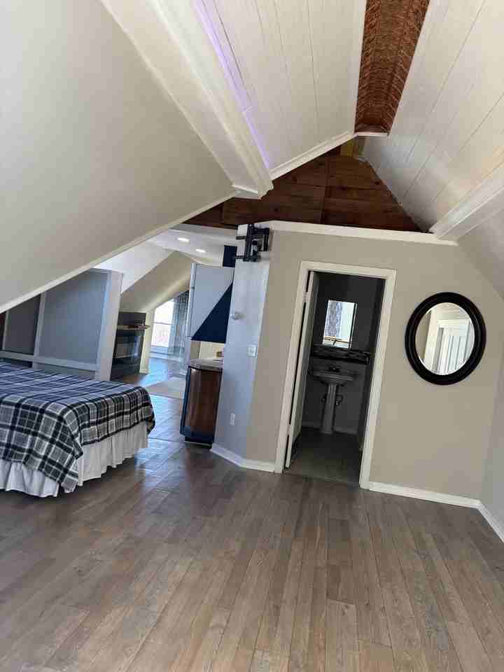 711 Maple St #1 - Photo 4 of 10