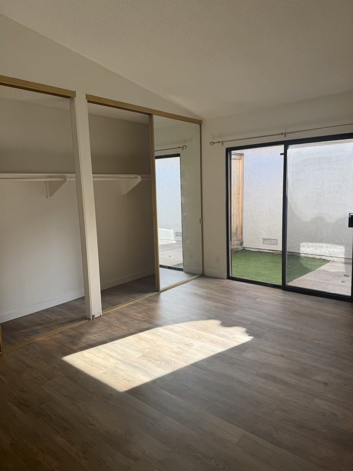 10417 Hayford St #H31 - Photo 2 of 11