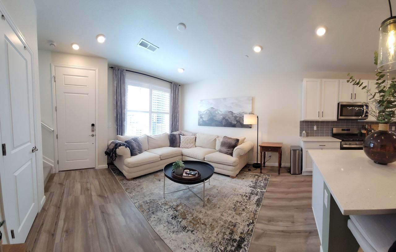 478 Millwall Cir - Photo 3 of 24