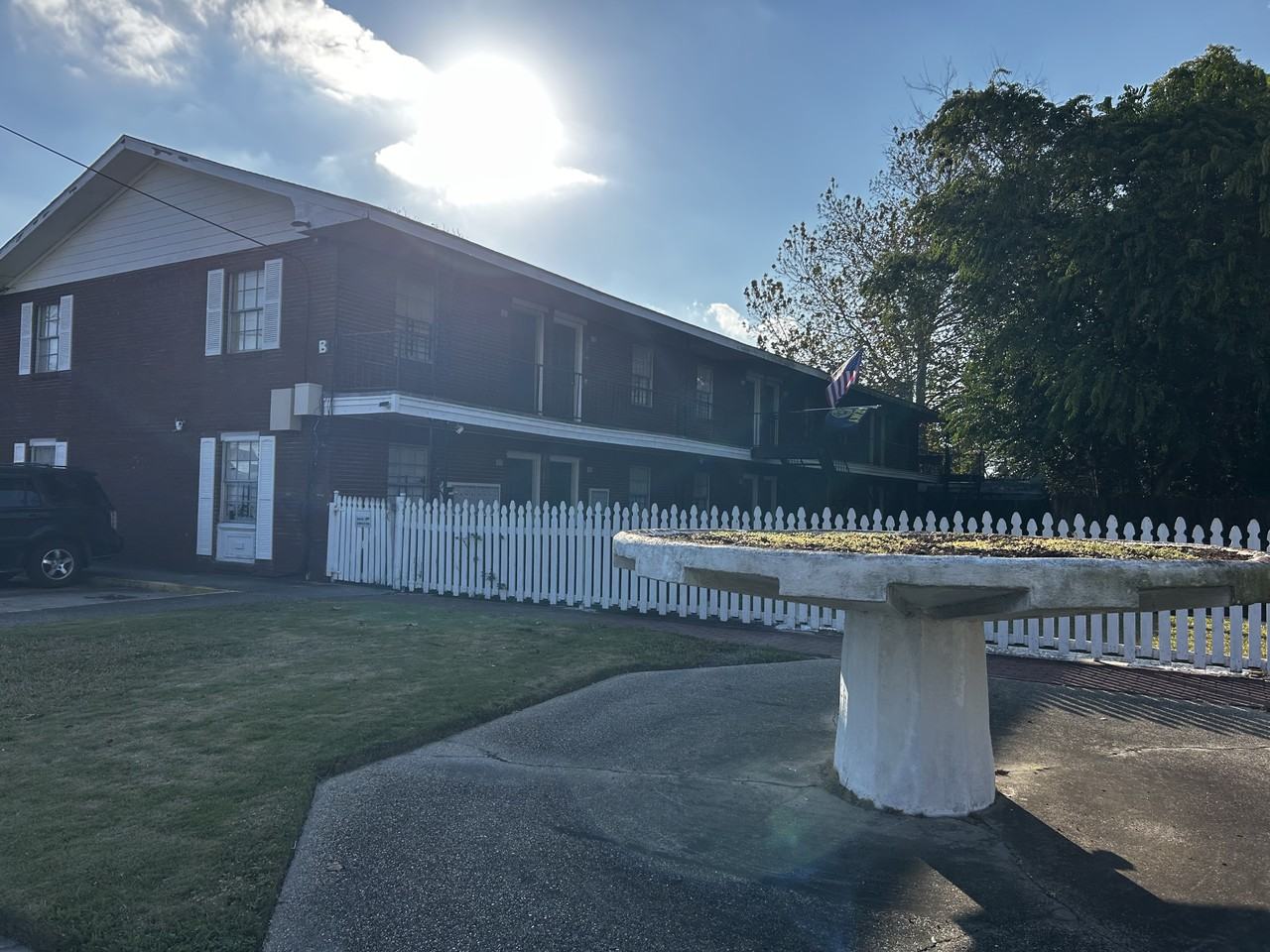 301 Franklin Ave #19 - Photo 2 of 13