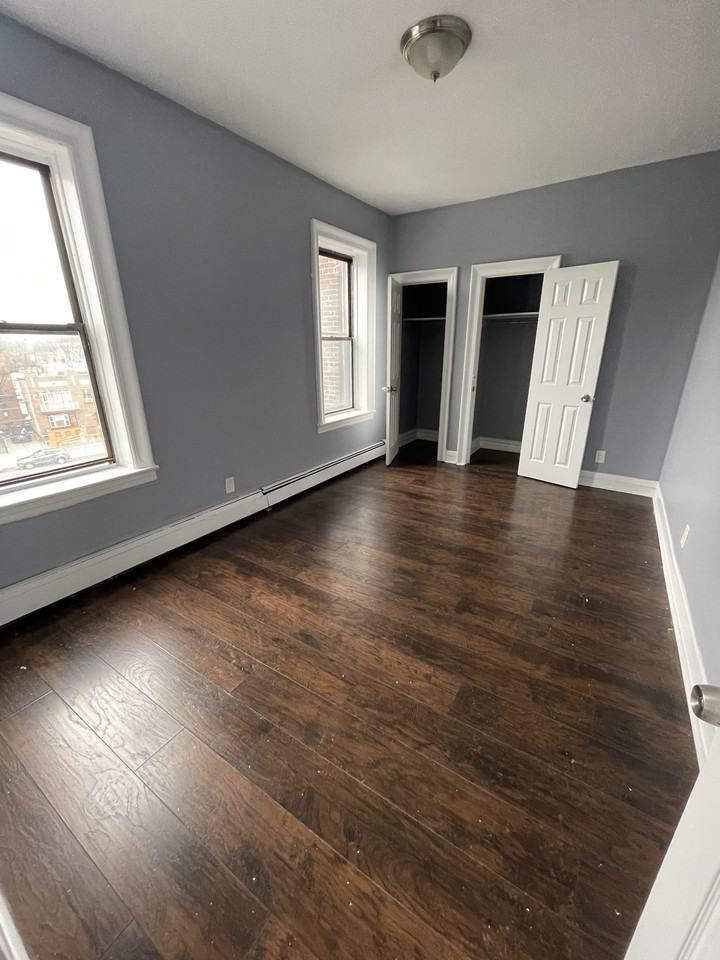 149 Zabriskie St #44 - Photo 3 of 4