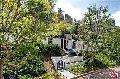 936 Chantilly Rd #NA - Photo 3 of 15